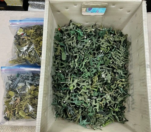 Vintage Mixed WW2 Army Men Lot US & Japanese Soldiers 12lbs+