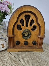 Vintage Style Cathedral Radio Steepletone NR145 AM FM Wooden Retro 1929