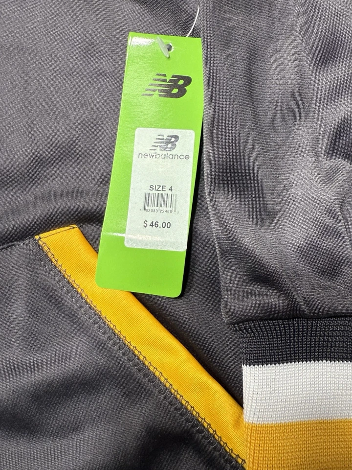 New Balance New Chaqueta Niños Talla 4T Gris Oscuro Foto 2 de 4