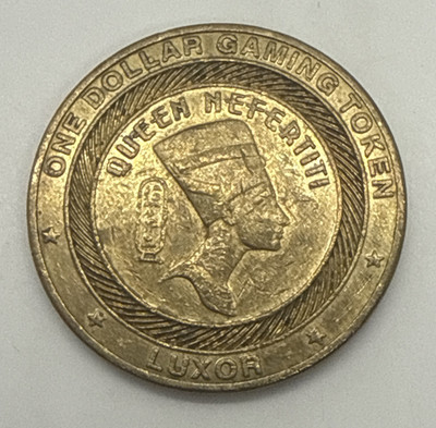 LUXOR $1 LAS VEGAS NV CASINO Slot Token Brass Queen Nefertiti 2000