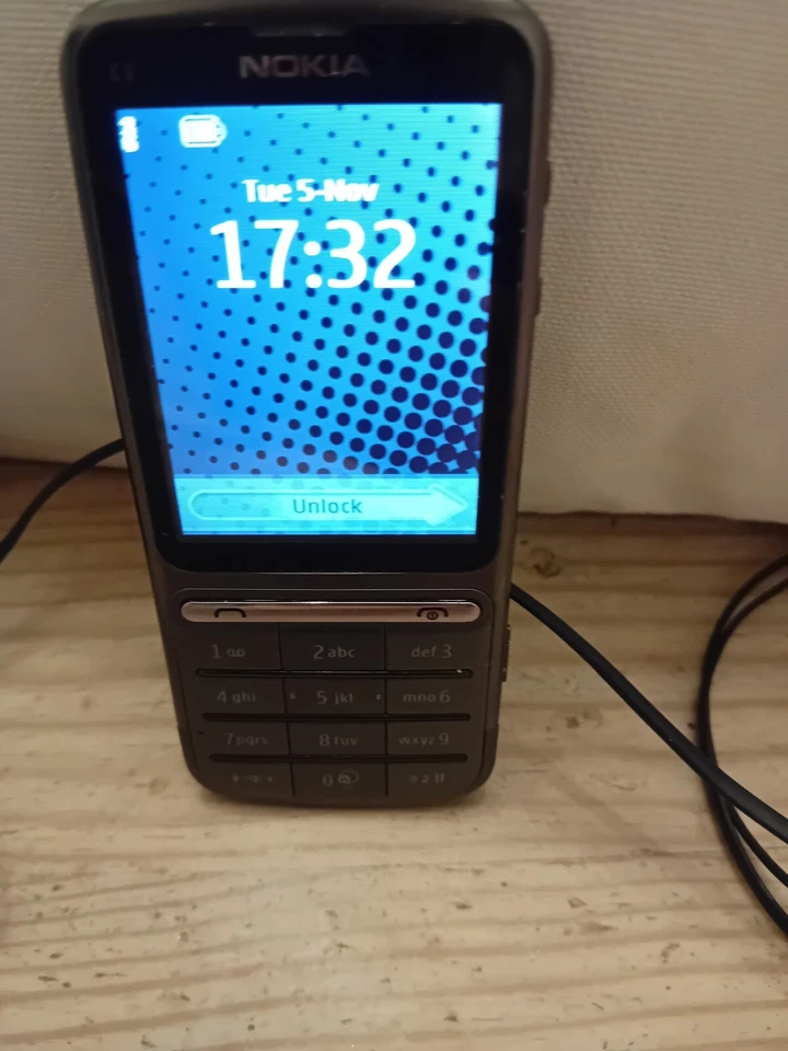 NOKIA C3-01 GUN METAL GREY PHONE - BLUETOOTH - 5MP CAMERA - 3G - Image 1 of 3