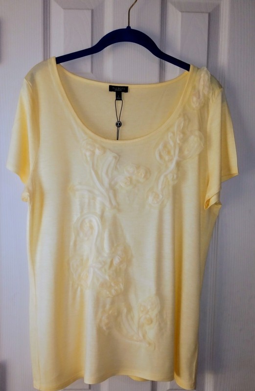 TALBOTS YELLOW APPLIQUE TOP LARGE NWT