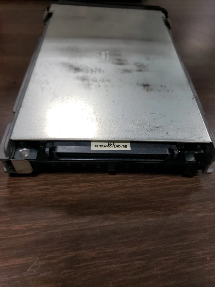 Clean Pulls Quantum KW18J461, Atlas 10K 18GB Ultra3 (U160) SCSI HDD w/caddy 3.5" - Image 3 of 3