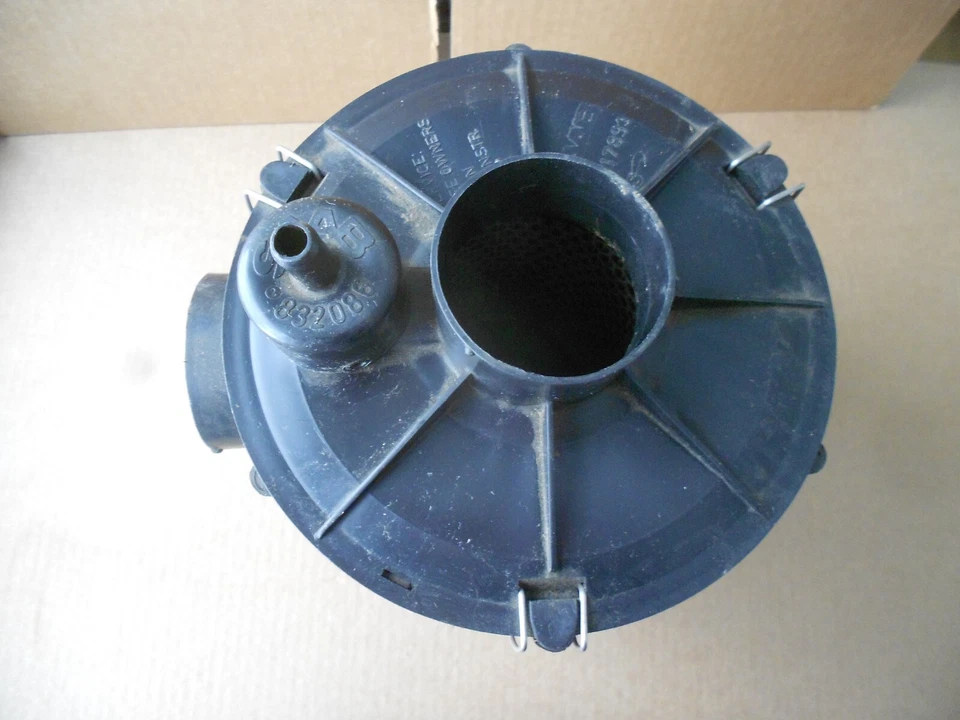 1986-1993 Saab 900 Conjunto de Carcaça de Filtro de Limpador de Ar 8317893 Novo em folha OEM Original - Imagem 2 de 4