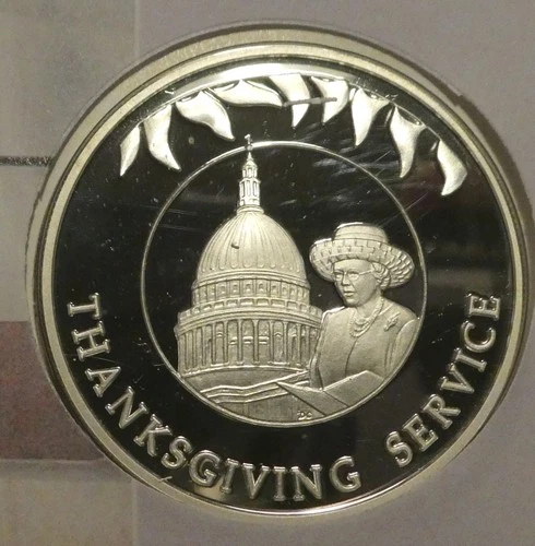 Falklands 50 pence 2002 silver proof St. Pauls on Mercury coin cover 28.2g 0.925