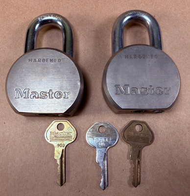 PAIR - Matched Key Vintage Master Lock Solid Steel 930 Padlock 1-1/2 in Shackle