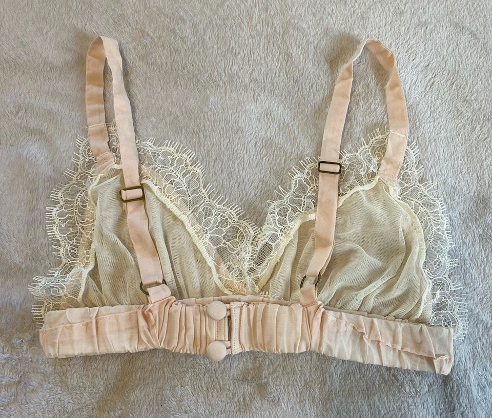 Sujetador bralette semi transparente de encaje rosa y blanco Eloise talla mediana  Foto 3 de 4