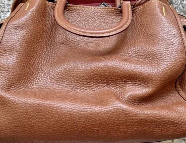 COACH Rogue 30 1941 en silla oscura y vino - excelente estado Foto 2 de 4