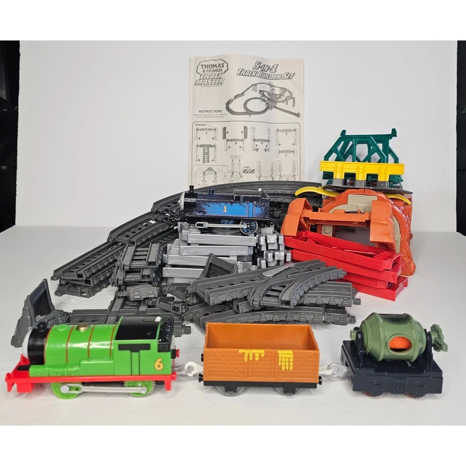 Thomas & Friends TrackMaster Tank Train Builder Set 67 Piece Fisher-Price Gift - Image 4 of 4