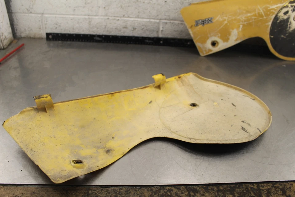 Suzuki RM400 1980 panel lateral izquierdo derecho carenados capó juego W838 Foto 2 de 4