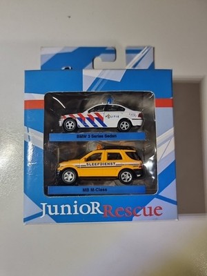1:72 Junior Rescue Set   BMW 3er Polizei & Mercedes-Benz M-Klasse Abschleppauto