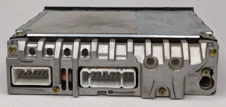 Receptor de casete vintage Honda Isuzu AM/FM 122001-2610101 - sin probar, como está Foto 3 de 4