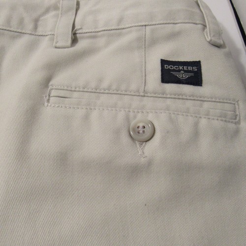 Dockers Mens Classic Pleated Straight Leg Dress Pants, Tan, Size: W 40" x L34" - Picture 5 of 12