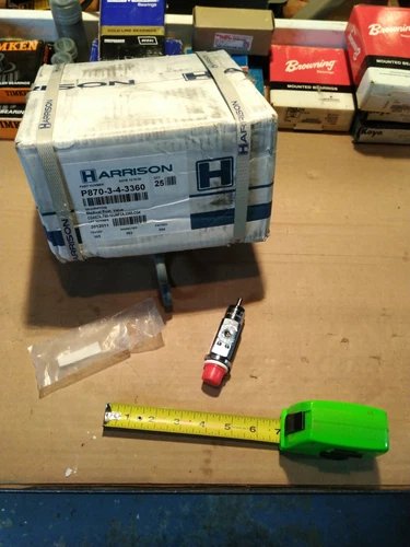 1) *New* "Harrison". Oxygen Post Valve. CGA 870, 3/4" UNF 3360 PSI. For Aluminum