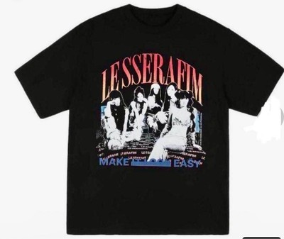 LE SSERAFIM POP UP Peaches.コラボTシャツ