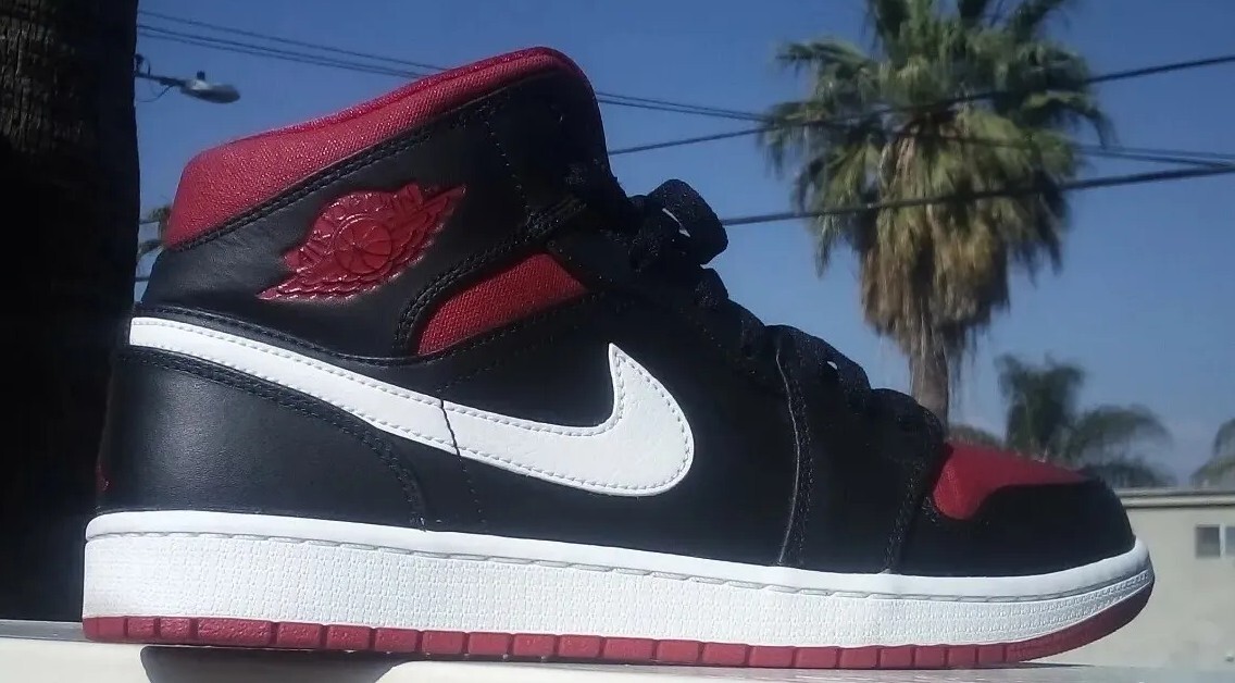 ANike Air Jordan 1 Mid Bred Black Gym Red White 554724-020 Men's Size 10.5 View 6