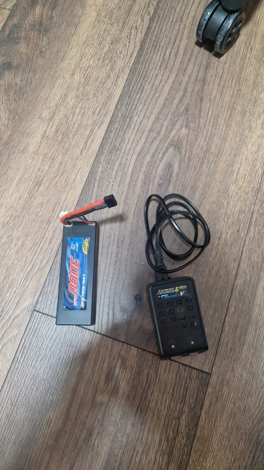 Carson Model Sport 1/10 RC Auto Dirt Warrior Water Pro 2.4 4WD 100% RTR 1:10 - Bild 4 von 4