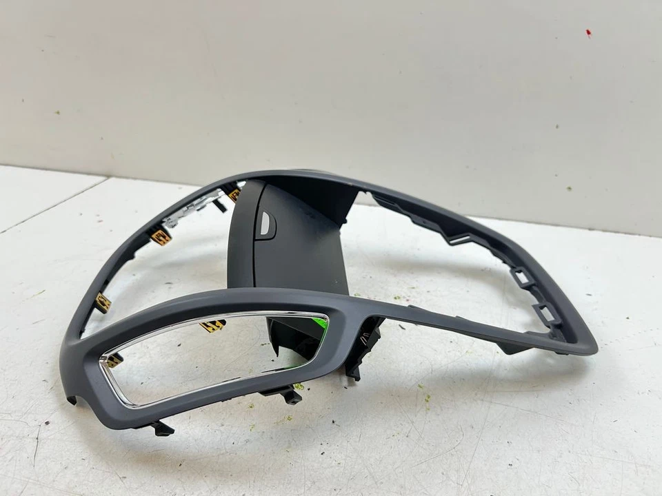 Opel Zafira C 2012 Radio GPS head unit trim 13384269 MAM77836 - Image 2 of 4