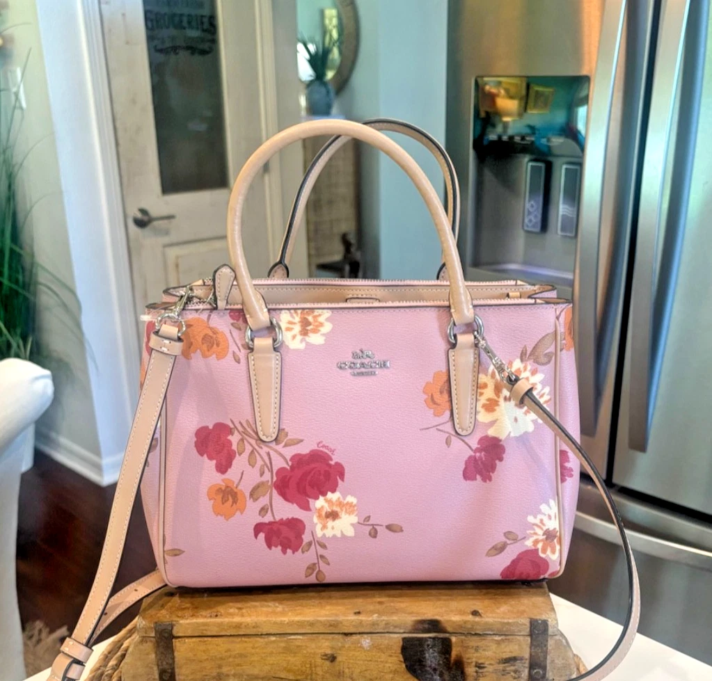 Preços baixos em Bolsa de Ombro Rosa Coach Bolsas e Sacolas