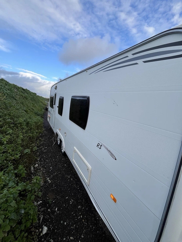 Lunar Delta Rs 2013 4 Berth Fixed Bed Read Description - Image 3 of 4