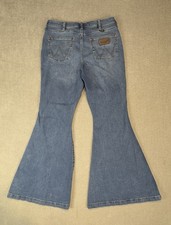 Wrangler Retro Bell Bottom Jeans Womens 32x34 High Rise Flared Denim Blue