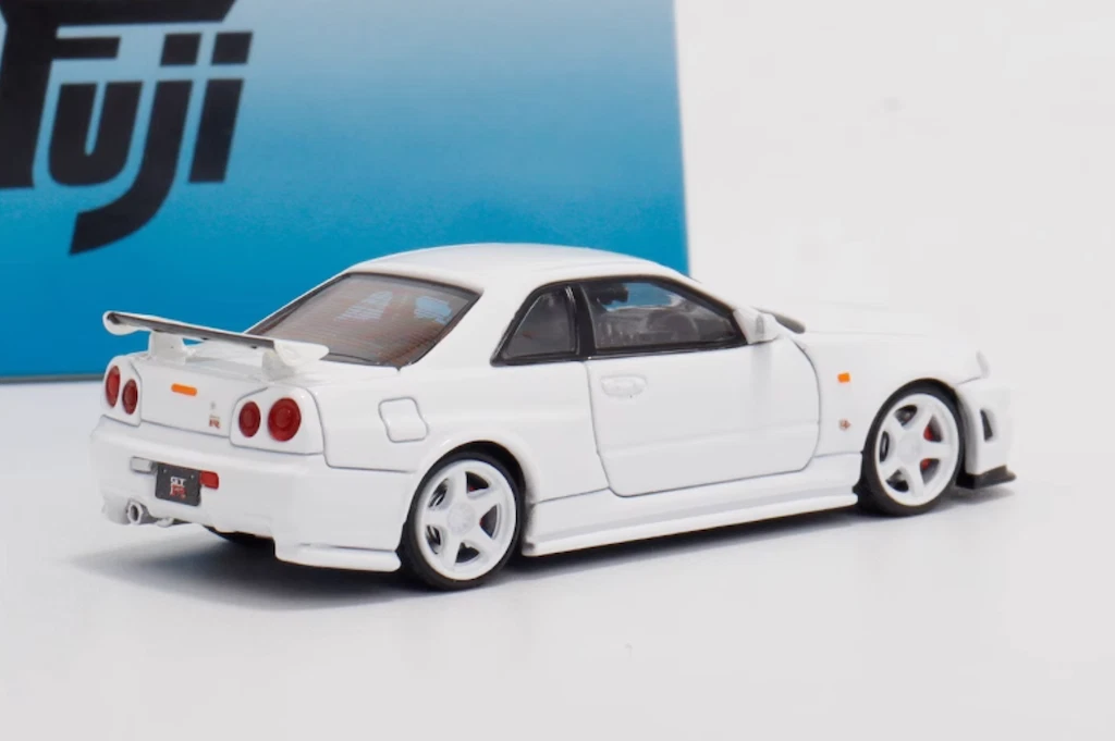 1/64 Fuji R34 GTR ホワイト Fuji 1:64 Car Skyline GT-R R34 Nismo Z-Tune alloy model car