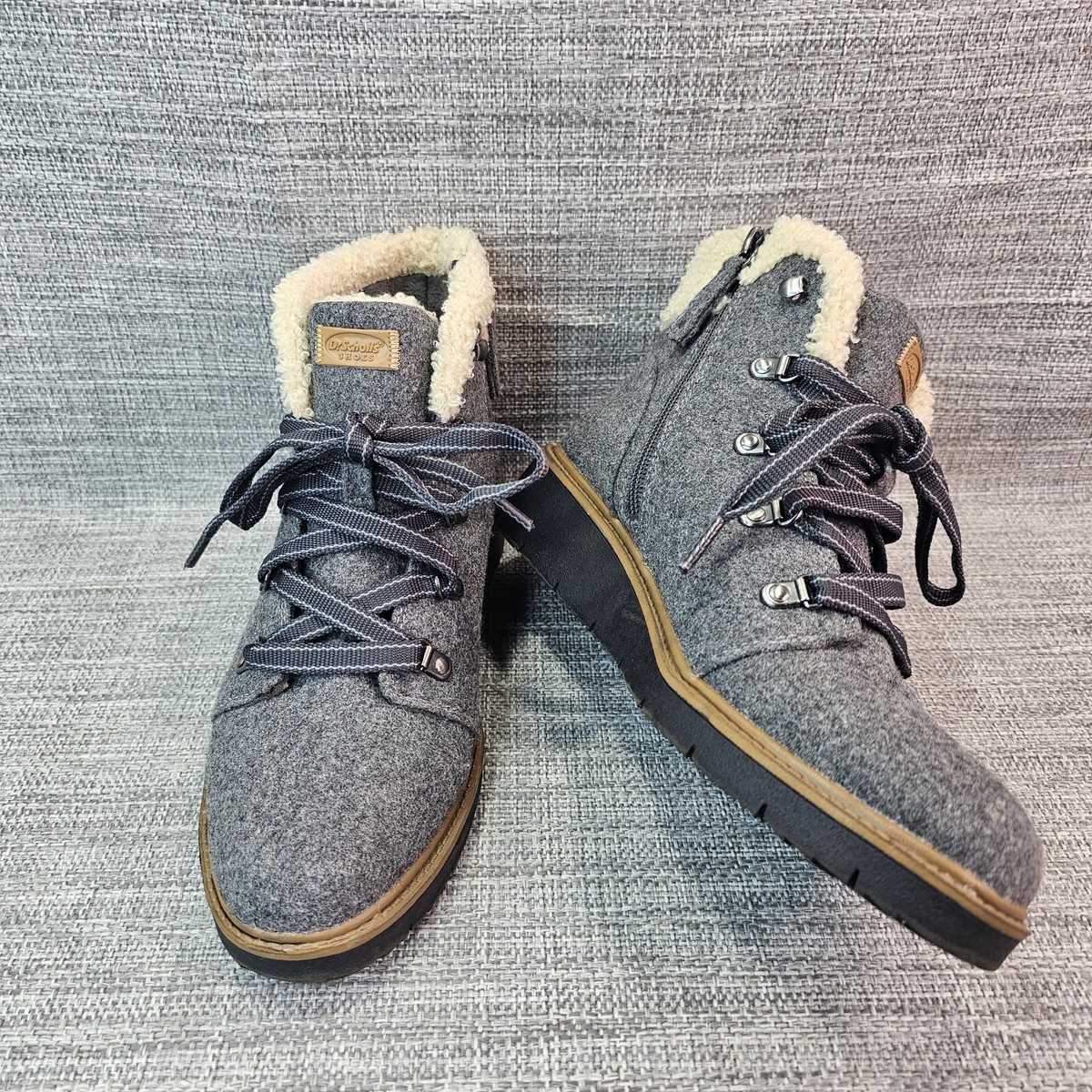 Scholls Women's Gray Felt and Faux Fur Lace Up Boots Wedge Heel Winter  Sz 8M