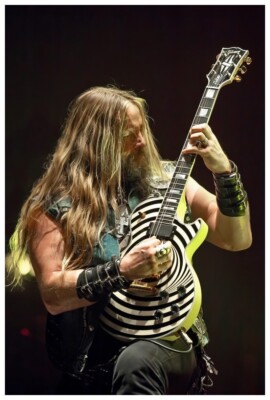 ま*ゃ様 “Zakk Wyldeスタイル” カモフラージュ仕様 電装フルリフレッ Wylde Audio Warhammer NT Norse Dragon Bullseye Electric Guitar
