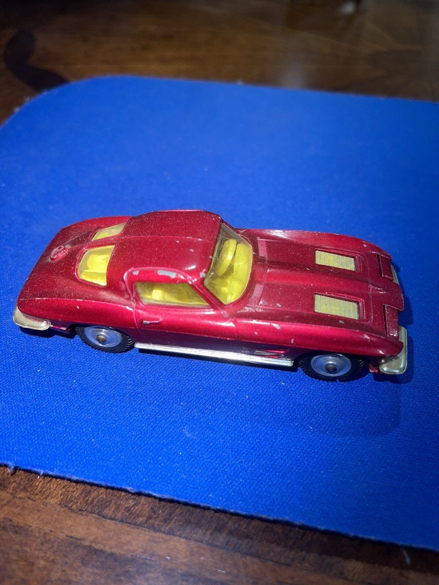 Corgi 1/43 – Chevrolet Corvette Sting Ray 1963 – Rouge – Miniature D’occasion (écailles)