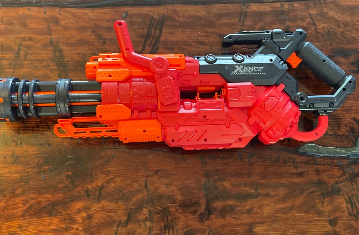 XSHOT Crusher by ZURU, Red Foam Dart Blaster Excel GX-001 Toy Gun