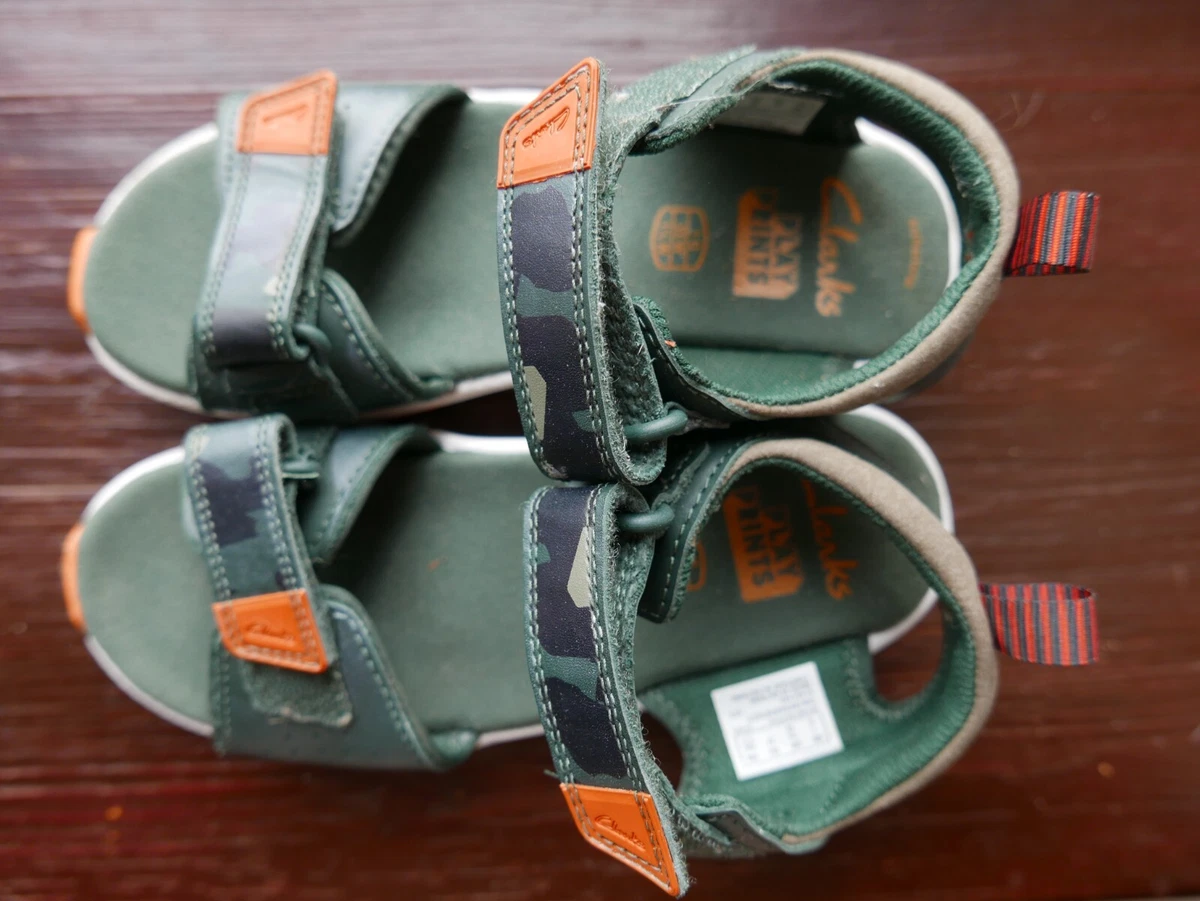 Childrens sandals clearance clarks