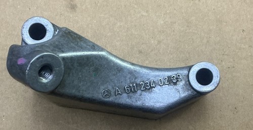 Mercedes-Benz C-Klasse Traeger Kompressor Klimakompressor Halter A6112340239