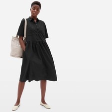Everlane The Parklet Lightweight Cotton Button Down Shirtdress in Black. Size 00