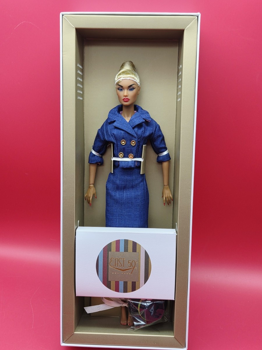 2024 Integrity Toys Standout Fall Della Roux East 59th Collection