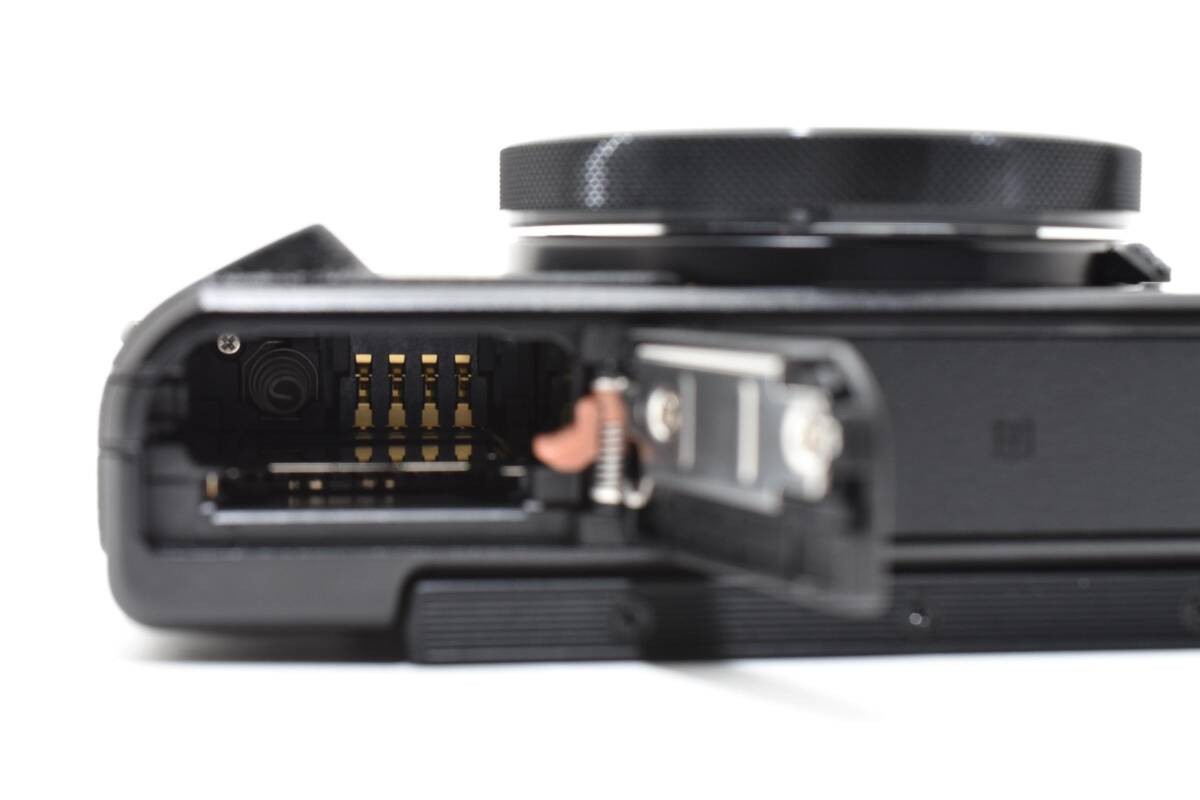 Canon PowerShot G7X Mark II Compact digital Camera Zoom Lens IS