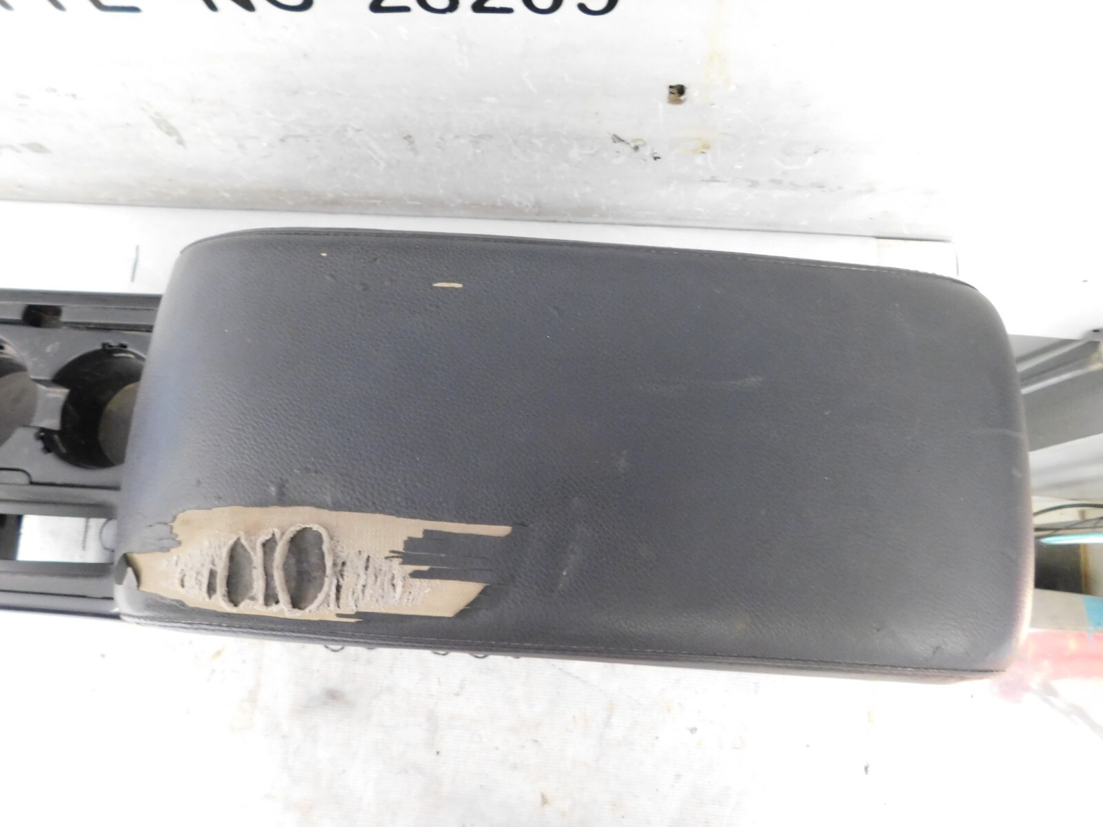 0708 HONDA ELEMENT SC CENTER CONSOLE ARM REST 20072008 eBay