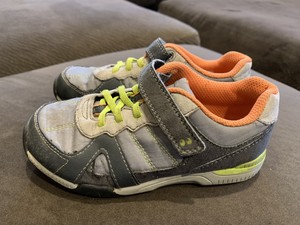 little boy shoes size 11