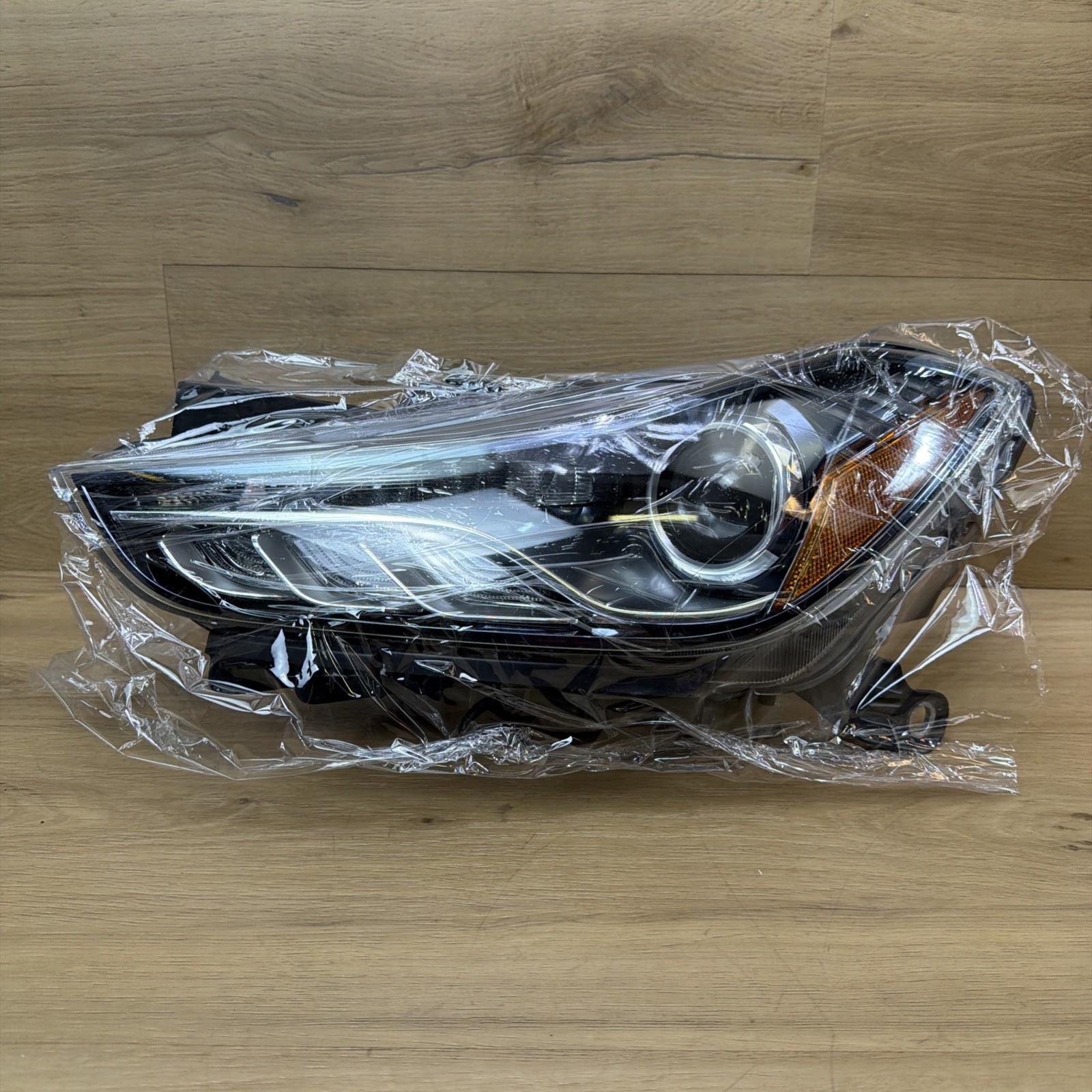 Maserati Ghibli 2014-2017 Left Headlight