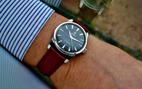 SUPERB MENs OMEGA SEAMASTER AUTO 552 XCLNT BLACK + HAIR DIAL St/St  1963 VINTAGE