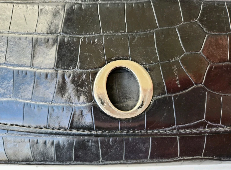 Oroton Black Leather Wallet Clutch And Purse Croc Embossed Silver Tone Logo - Image 4 of 4