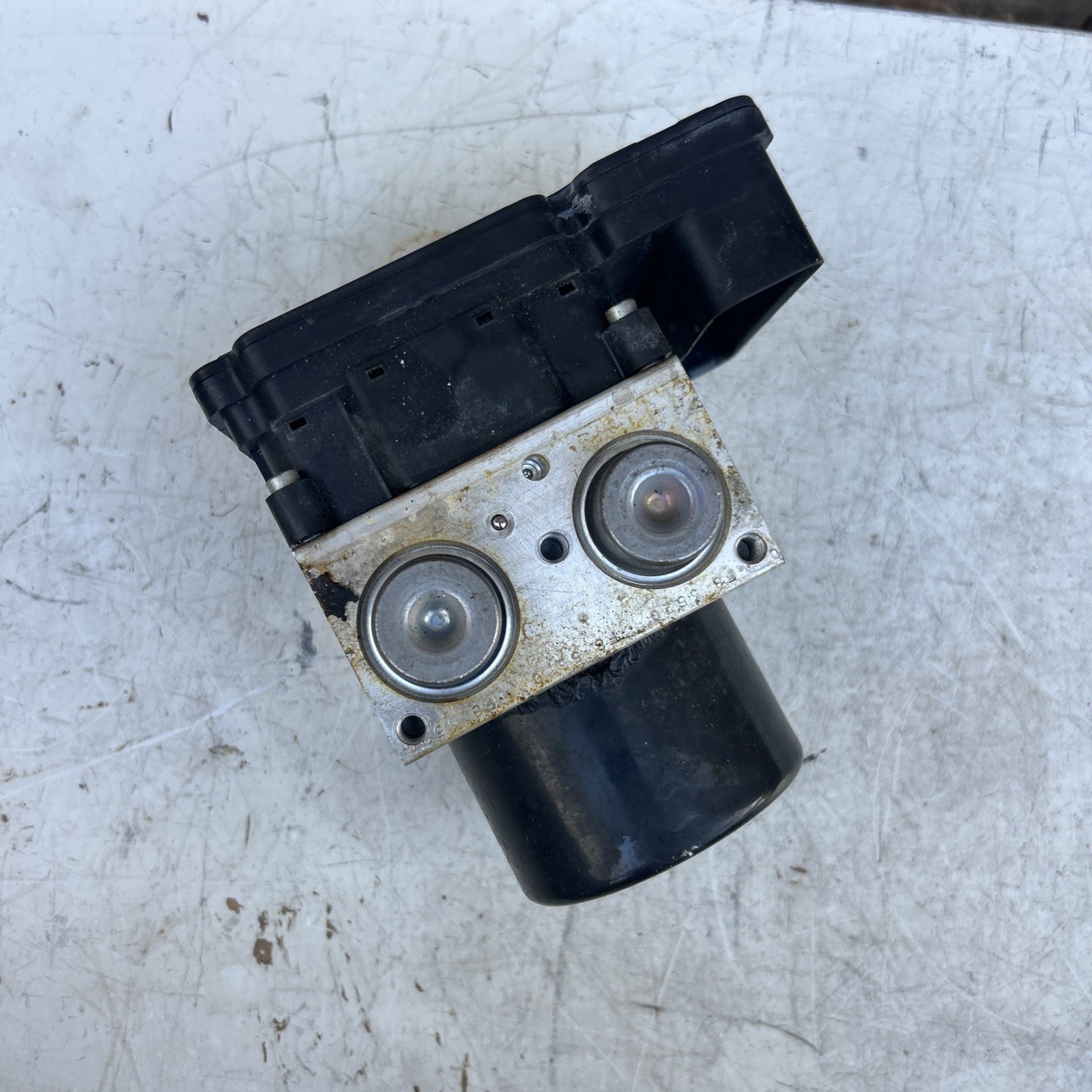 13-19 Aston Martin V8 Vantage Rapide ABS Anti Lock Brake Pump Module OEM