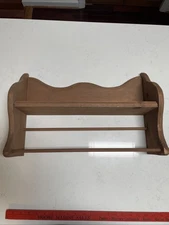 VTG WOODEN WALL HANGING SHELF WITH 2 TOWEL RODS