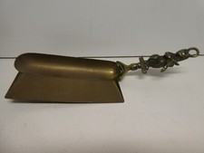 VINTAGE BRASS CAT AND THE FIDDLE HANDLE CRUMB TRAY