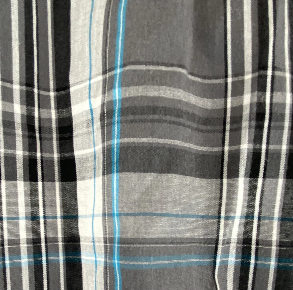 Airwalk Boys Shirt Grey Blue Plaid Short Sleeve Button Down Size 8 EUC - Image 3 of 3