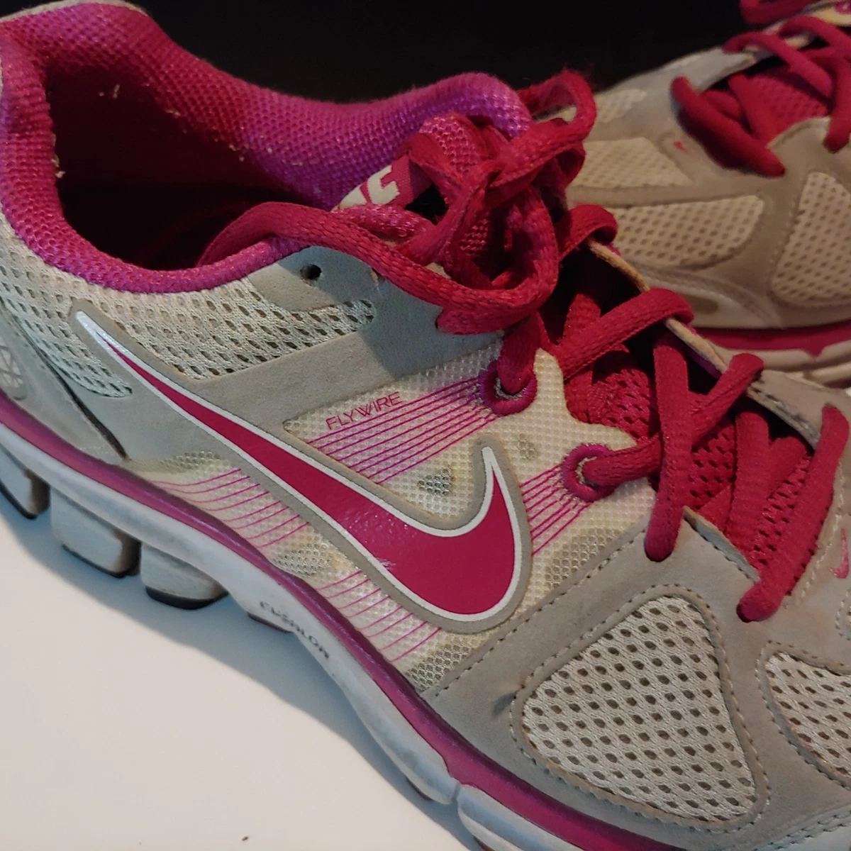 Nike shop flywire red