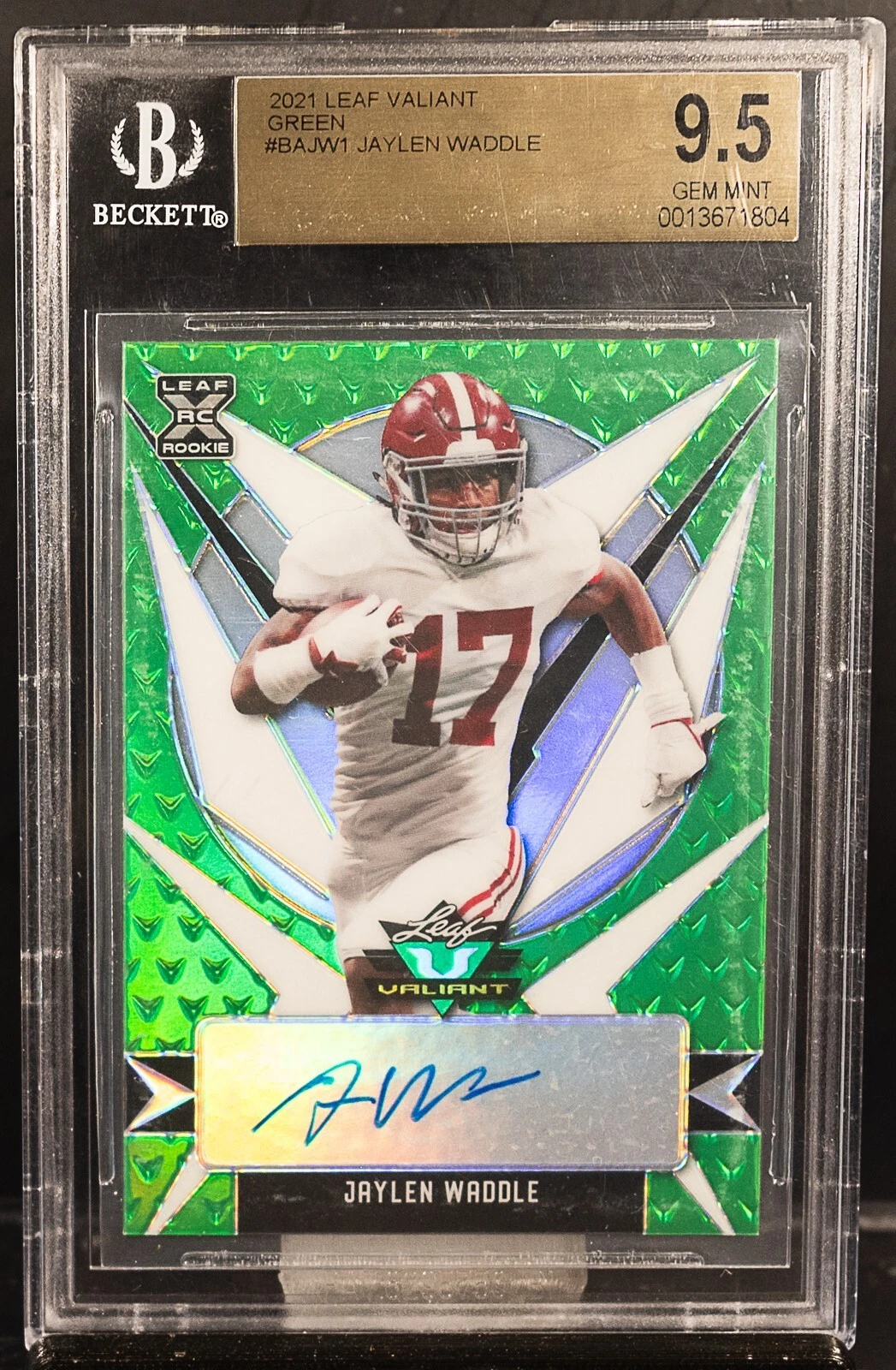 Jaylen Waddle Leaf Trinity Autograph Xrc #BAJW1 Green Spectrum Holofoil