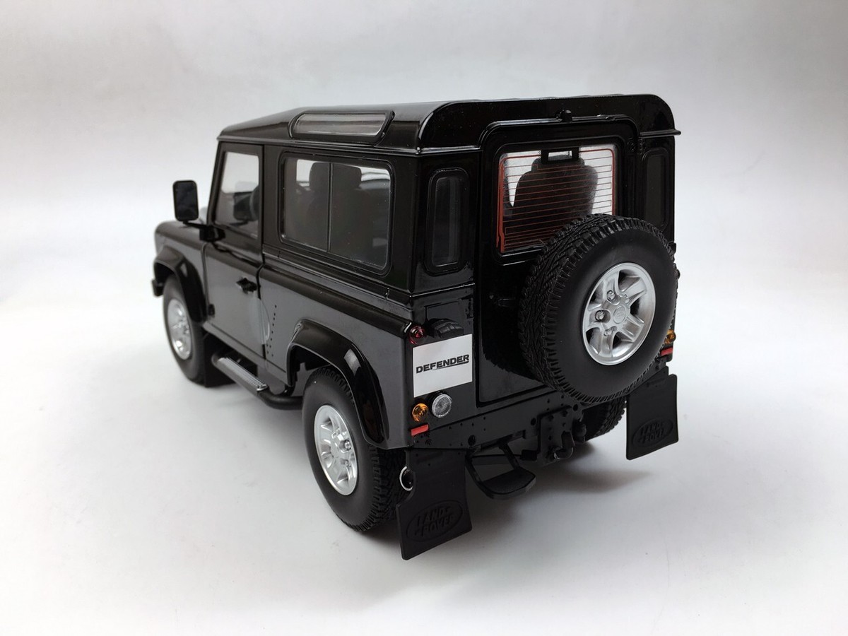 Marlo ⭐︎プロフ参照⭐︎　KYOSHO 1/10 ブラック KYOSHO 1:18 LAND ROVER DEFENDER 90 Black Diecast Metal Model Car