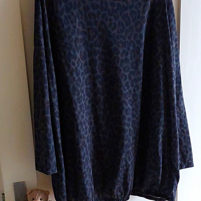 Rainbow Damen T-Shirt Gr. 50 schwarz/grau Samt Leopardenmuster Rundhals Langarm