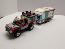Lego City Dirt Bike Transporter (4433) con caravana (4435) usado incompleto