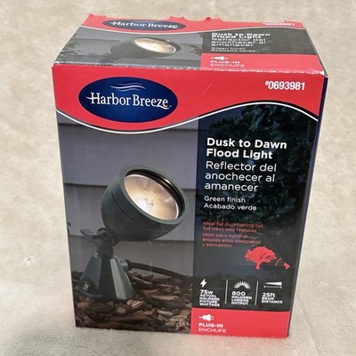 Harbor Breeze 75W Halogen Landscape Flood Light Outdoor Plug-In 800LM Green New